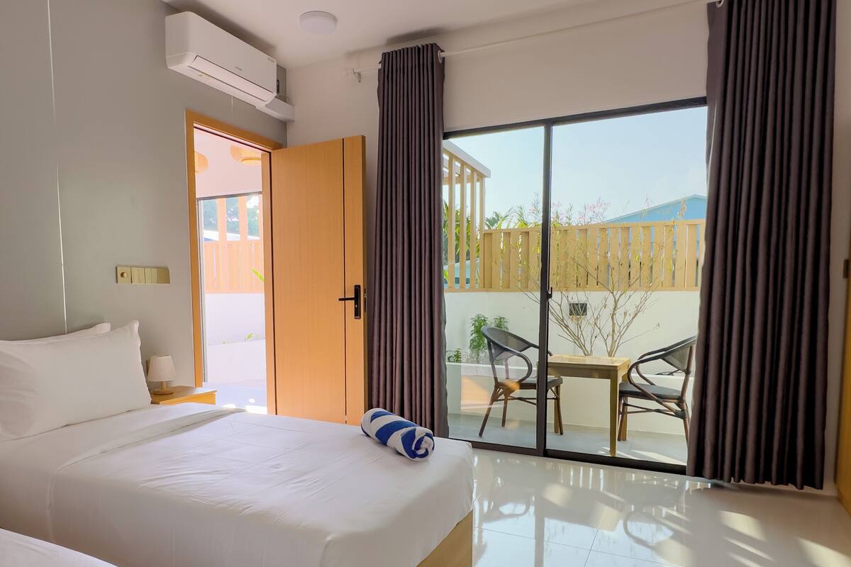 Standard Room, Balcony, Garden View