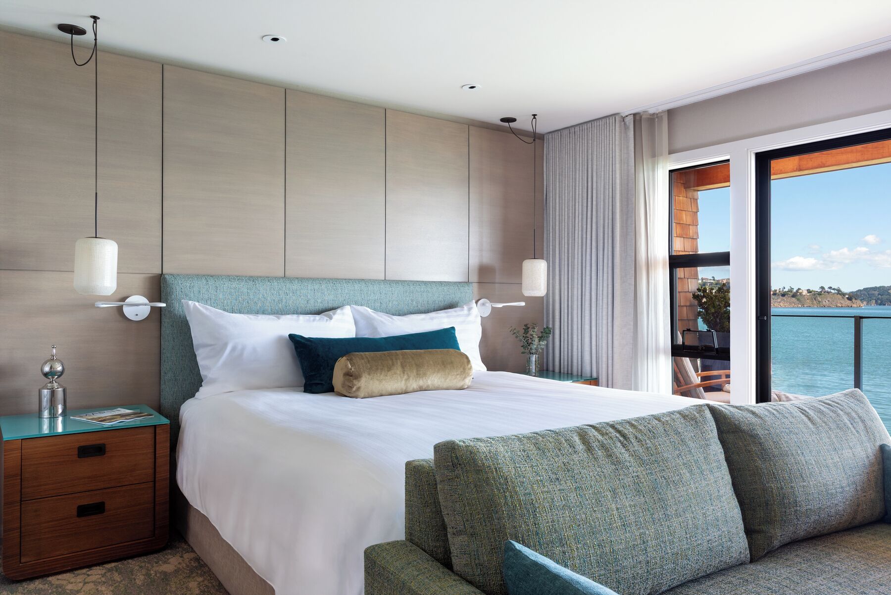 Skyline Spa Suite