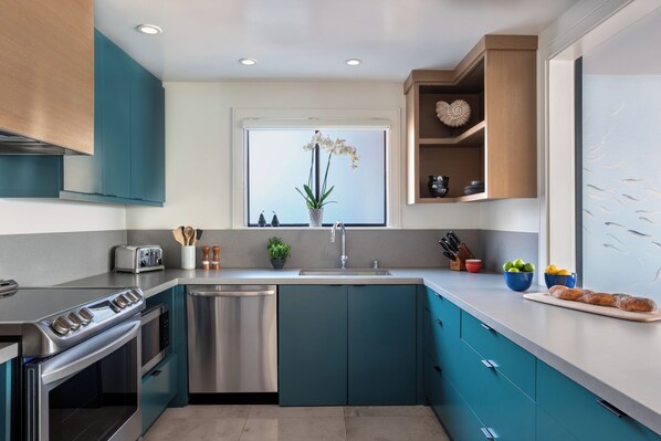Founder's Spa Suite | Private kitchen