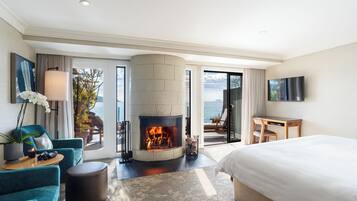 Grand Premier Spa King | Living area