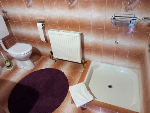 Family apartment in Pirovac - 200 m to the beach (up to 7 people)
