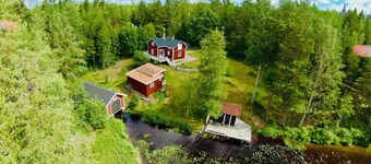 Charming svensk stuga vid sjö
