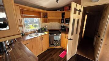 Mobile Home, 2 Bedrooms, Patio | Interior