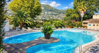 Chalet cosy âą Terrasse âą AccĂšs piscine âą Au calme