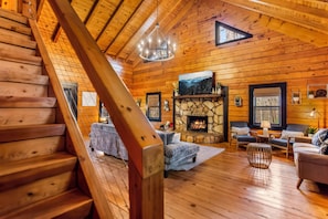 Interior - Enchanting 2-bedroom cabin in charming Ellijay (Ellijay)