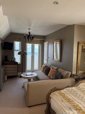 Living area - Luxury Town House - Newquay 5 Mins to Beach (Newquay)