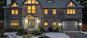 The Cove House: Upscale Coastal Living - Your Perfect Summer Escape!