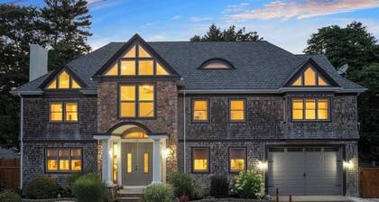 The Cove House: Upscale Coastal Living - Your Perfect Summer Escape!