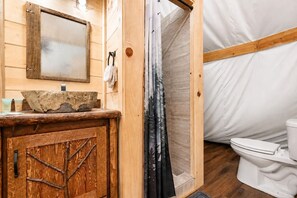 Unclassified image, 5 of 33, button - Luxury Tepee | Near Dollywood|Resort Access|Pool (Sevierville)