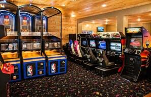 Games room - Glamping Tepee w/ King Bed + Pools + Resort access (Sevierville)