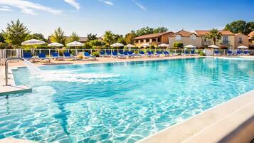 Piscine extérieure