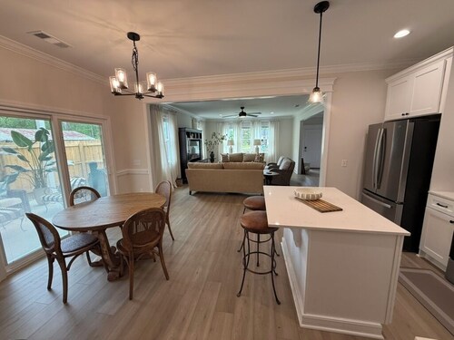 Pooler Parkway Retreat - 5BR/4BA Modern Home Near Savannah