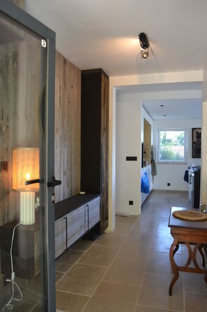 Interior - Small house near Uzes and the Pont du Gard, ideal for 2 or 4 people (Saint-Maximin)