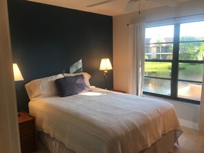 Room - Bright Serene 2 Bedroom Condo (North Fort Myers)