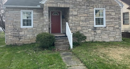 Cozy 2-bedroom house in fantastic Point Pleasant with AC