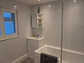 Bathroom - Margate Sands Maisonette next to the Old Town near the beach and Turner gallery (Margate)