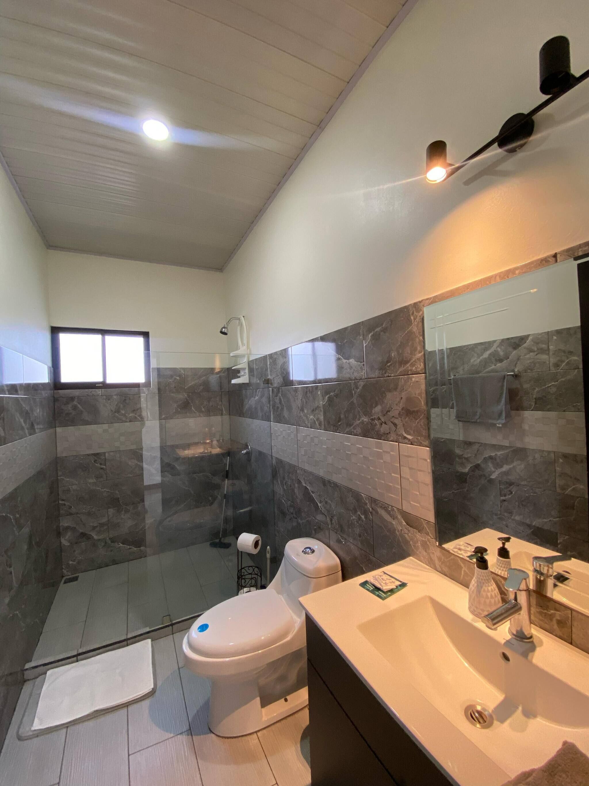 House, 3 Bedrooms, Balcony | Bathroom