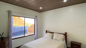 House, 3 Bedrooms, Balcony | 3 bilik tidur