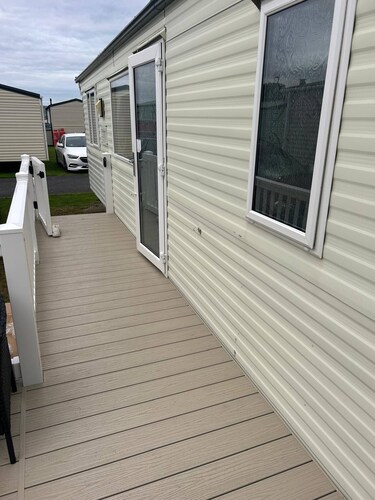 Lovely and Comfy 3-bedroom Mobile Home Retreat in Kirkcolm
