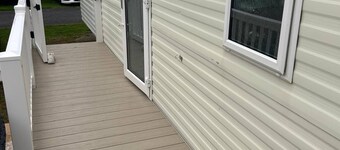 Lovely and Comfy 3-bedroom Mobile Home Retreat in Kirkcolm