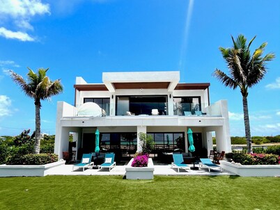Experience the beauty and tranquility of Grand Turk from our beachfront villas.