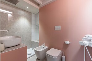 Apartamento clássico, vista para a cidade | Banheiro