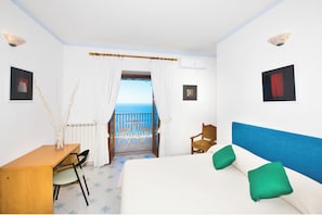 Room - De Vivo Realty - Villa Savina Positao (Nocelle)