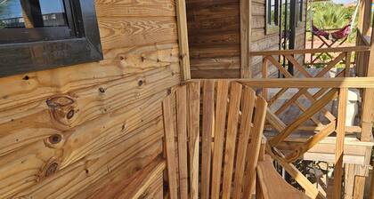 VBI4 - Private studio with AC, pool, and Wi-Fi in Hopkins. Close to beach, shops