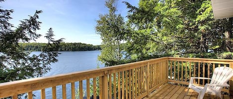 House, 4 Bedrooms, Balcony | Property grounds