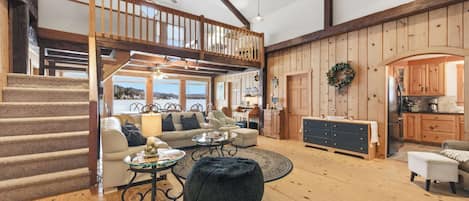 TV, fireplace, offices