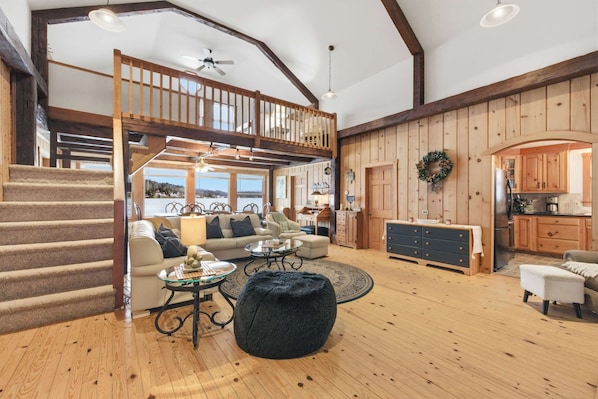 TV, fireplace, offices