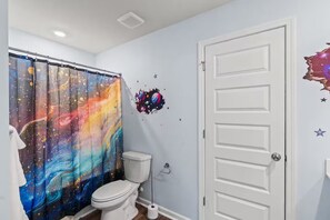 Towels, soap, toilet paper - Beach Escape • Game Room • Pond View • Pool (Myrtle Beach)