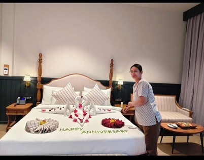 Fabulous 4-bedroom studio with AC in vibrant Guwahati
