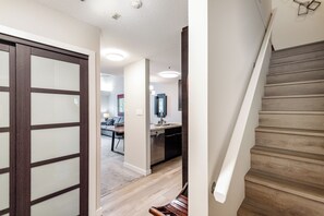 Interior - Glacier Lodge | Ski-In/Out 2BR with Fireplace & Vaulted Ceilings (Whistler)
