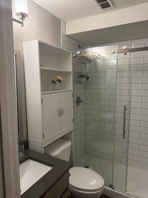 Towels, toilet paper