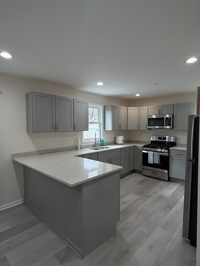 ✨ Newly Remodeled 3BR Home Sleeps 6 Family Friendly