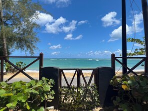 Sun-loungers, beach towels - Family Beach Escape | Playa Las Ballenas | Private Pool & Terrace (Las Terrenas)
