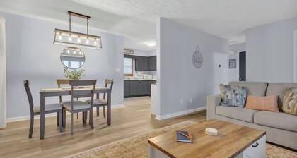 Cozy home near Indiana University Bloomington Indiana w/great view, clean, comfy