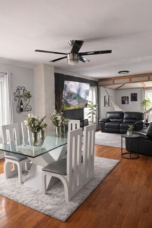 Interior - 2026 World Cup Final HQ 3BR/2BA Private Home near Stadium (Montclair)