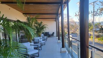 Apartemen, 2 kamar tidur, akses difabel, balkon | Lounge