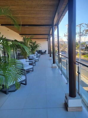 Apartment, 2 Bedrooms, Accessible, Balcony | Lounge - Stunning new Beachfront Condo 9th Floor Ocean View (Jacó)