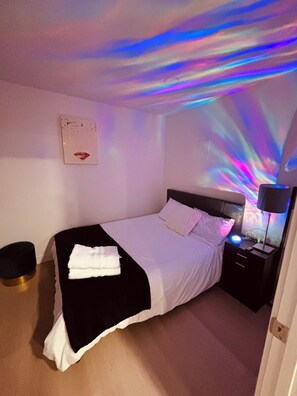 3 bedrooms, desk, free WiFi, bed sheets - Basement Cozy Corner Be one of the first to stay in this comfortable space! (Salt Lake City)