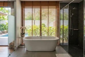 Hair dryer, towels, soap, toilet paper - Villa Luma Botanica | Private Pool Villa Near Bang Tao Beach (Tambon Choeng Thale)