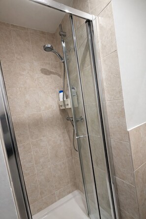 Handtücher, Seife, Toilettenpapier