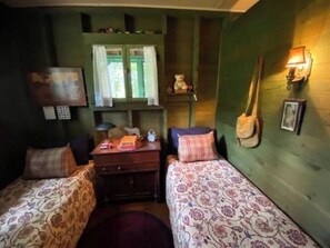 5 habitaciones, escritorio, tabla de planchar con plancha y wifi gratis