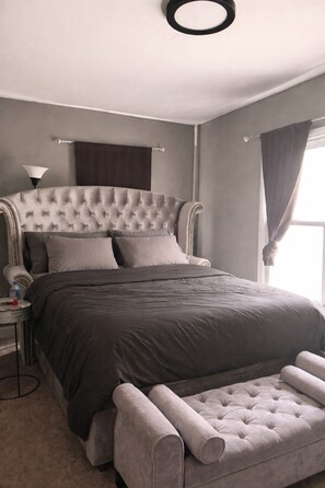 Room - Exclusive 2nd Floor Suite: Private Kitchen, Bath & Indoor Hammock (Montclair)