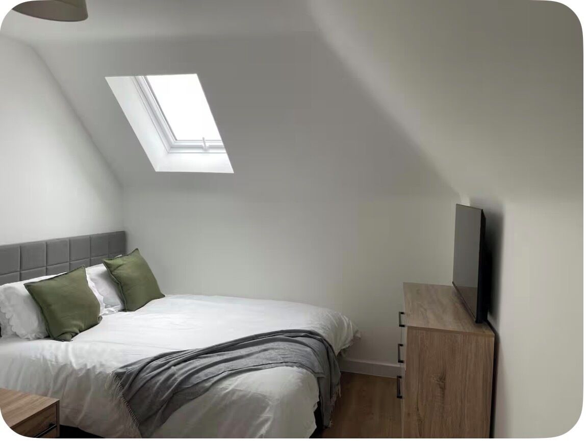 Iron/ironing board, Internet, bed sheets