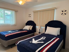 Room - Serene 3-bedroom house with AC in charming Cape Coral (Cape Coral)