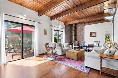 Spacious Retreat Near Boston with AC, Roku, Deck, BBQ Grill + Pet Friendly!
