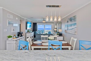 Interior - OCEANFRONT Updated 3 Bedroom, 3 Bathroom Condo w/ pool (North Myrtle Beach)